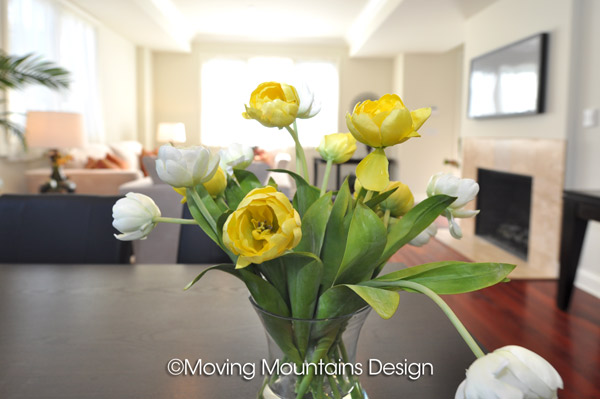 Los Angeles Home Staging Beautiful Flowers