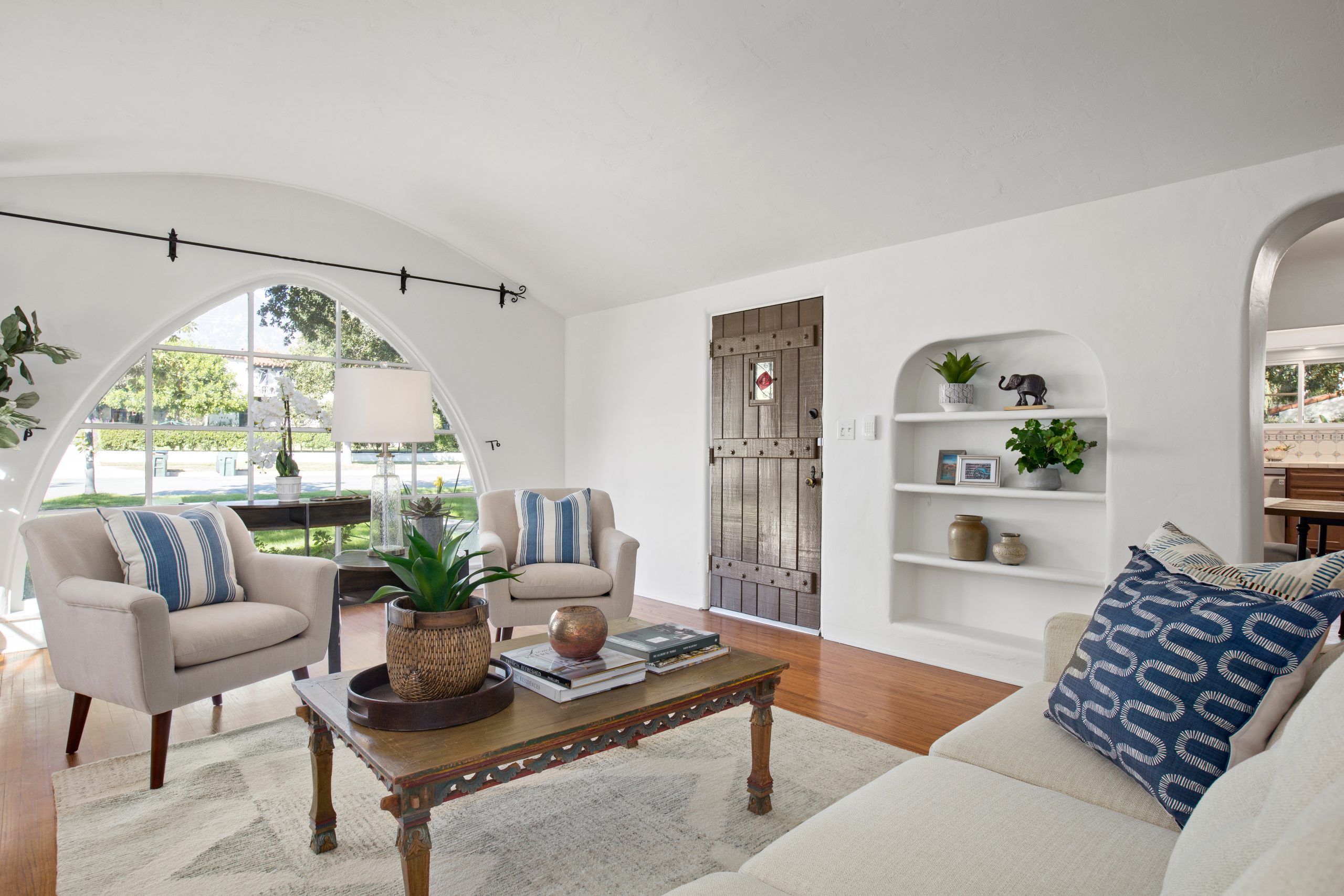 Pasadena home staging living room