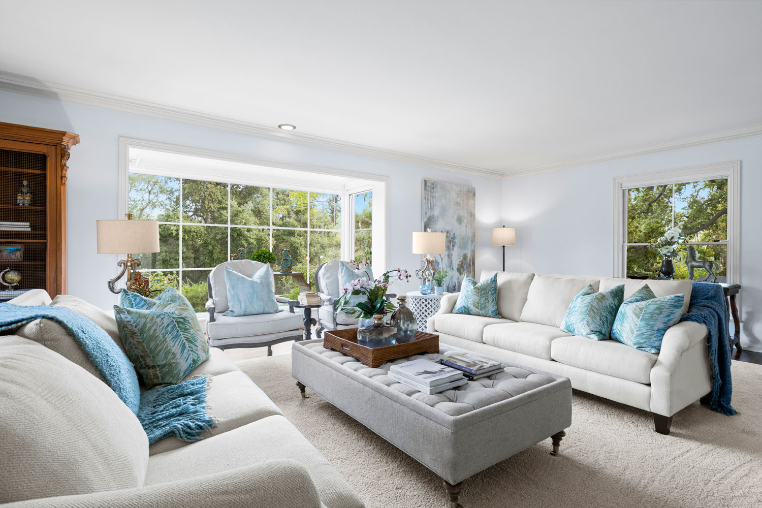 1065 S San Rafael Pasadena home staging living room