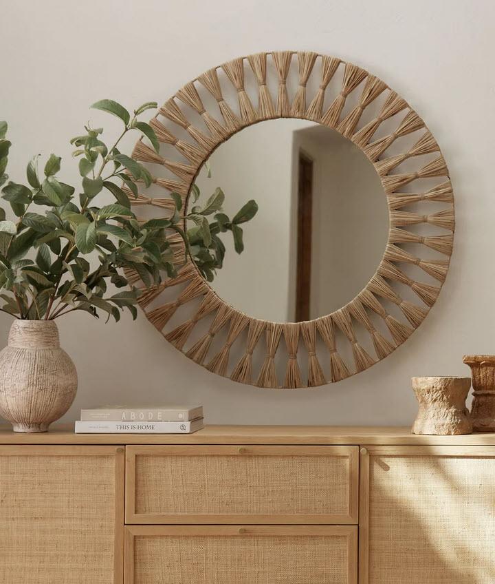 Mirror used instead of art for home staging